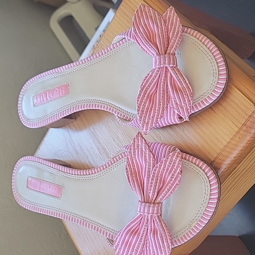 Unisa Slide Sandals